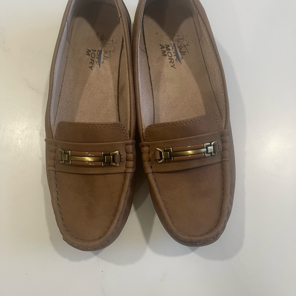 STRIDE Velocity Memory Foam Brown Women's Shoe
Loafer US 10